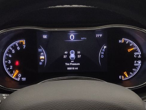 Used 2020 Jeep Grand Cherokee Limited w/ Luxury Group II image 23