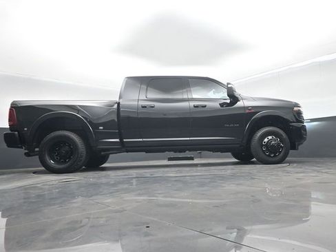 Used 2025 RAM 3500 Limited AWD/4WD image 57