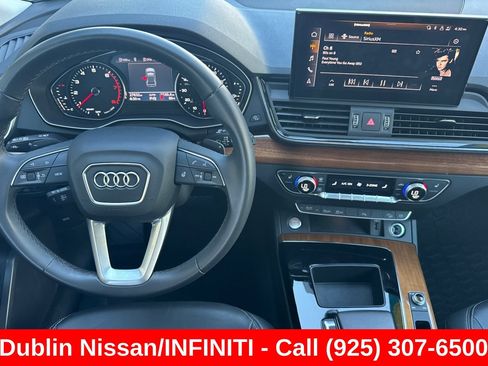 Used 2023 Audi Q5 2.0T Premium w/ Convenience Package AWD/4WD image 17