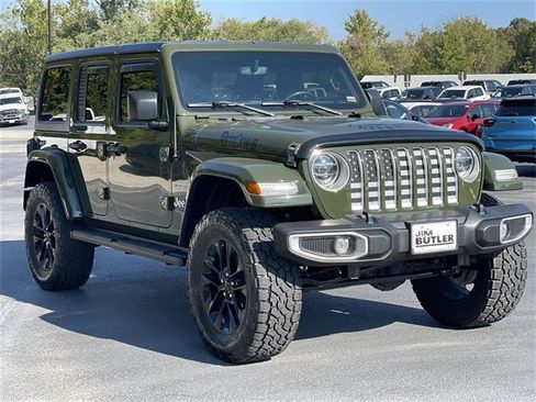 Used 2022 Jeep Wrangler Unlimited Sahara w/ Cold Weather Group image 47