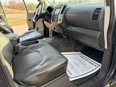 Used 2015 Nissan Xterra PRO-4X image 24