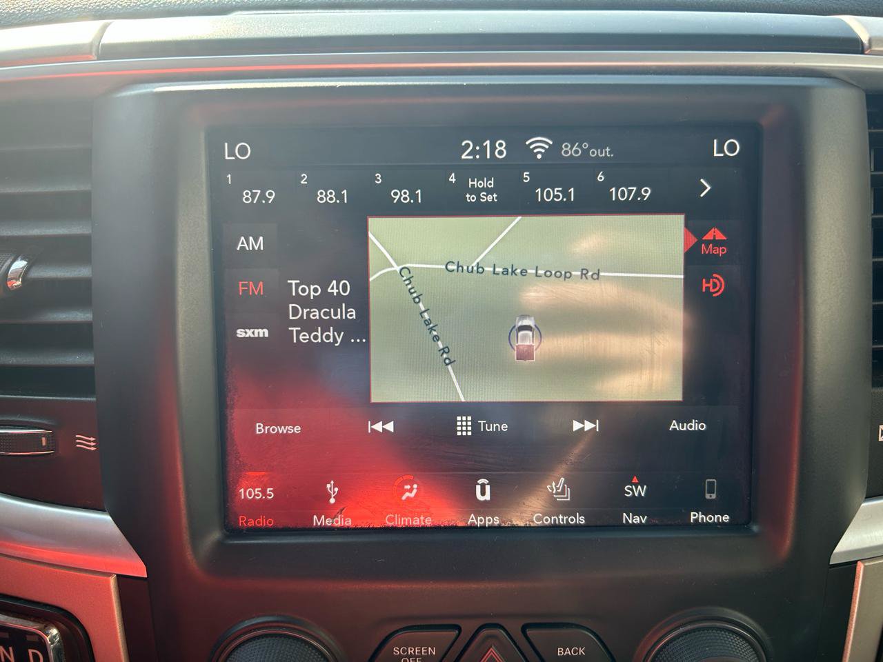 Used 2019 RAM 1500 Classic SLT w/ Black Appearance Group AWD/4WD image 21