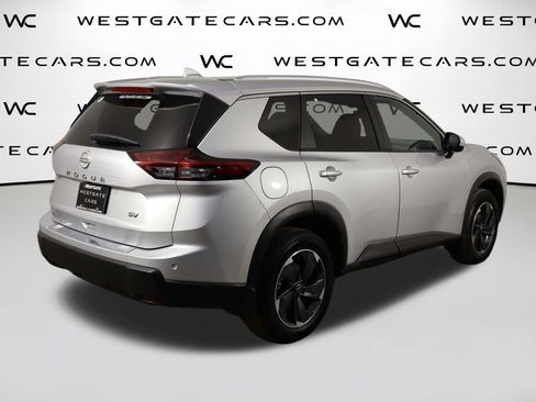 Used 2024 Nissan Rogue SV w/ SV Premium Package FWD image 49