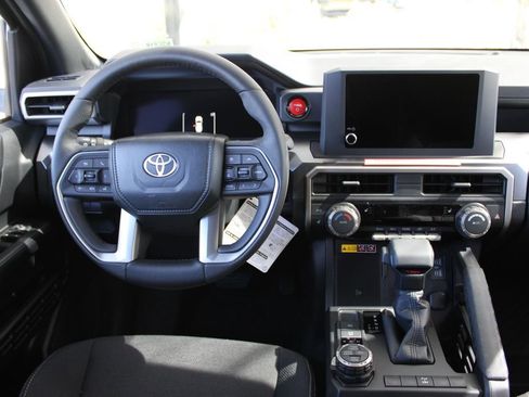 New 2026 Toyota 4Runner 4WD image 2