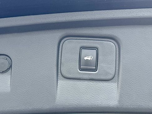 Used 2023 Nissan Murano SL FWD image 13