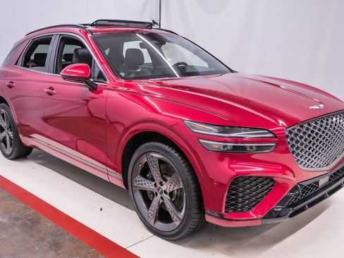 Certified 2023 Genesis GV70 2.5T Sport Prestige w/ Sport Prestige Package image 4