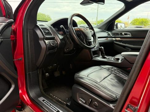 Used 2017 Ford Explorer Platinum AWD/4WD image 40