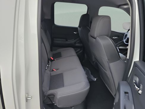 New 2026 Nissan Frontier SV w/ Tow Package image 15