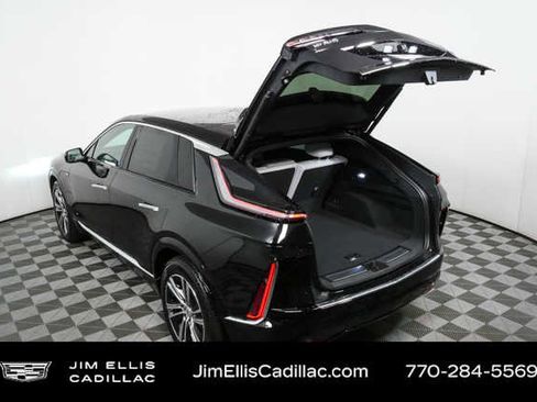 New 2026 Cadillac Lyriq Luxury RWD image 29