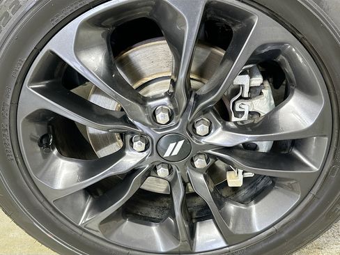 Used 2025 Dodge Durango R/T w/ Blacktop Package image 32