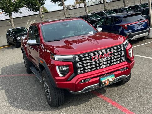 Used 2023 GMC Canyon Denali AWD/4WD image 5