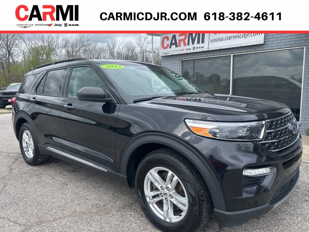 Used 2023 Ford Explorer XLT w/ Equipment Group 202A RWD image 1