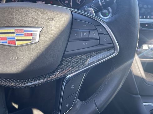 Certified 2023 Cadillac XT5 Sportv w/ Technology Package image 13