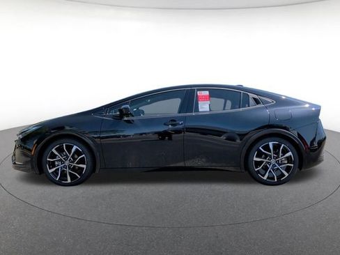 New 2026 Toyota Prius Plug-In Hybrid FWD image 2