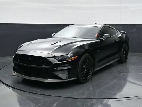 Used 2020 Ford Mustang GT Premium w/ GT Performance Package RWD image 5
