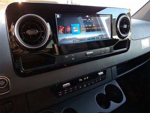 New 2025 Mercedes-Benz Sprinter 2500 image 10