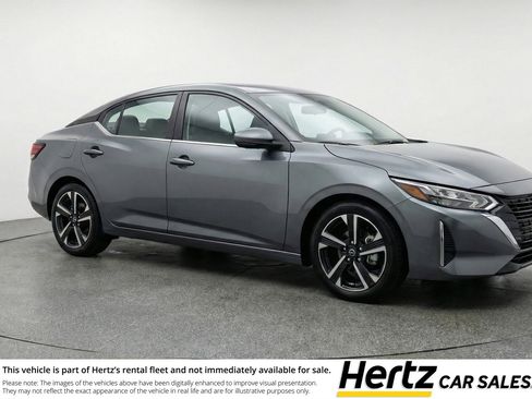 Used 2025 Nissan Sentra SV image 1