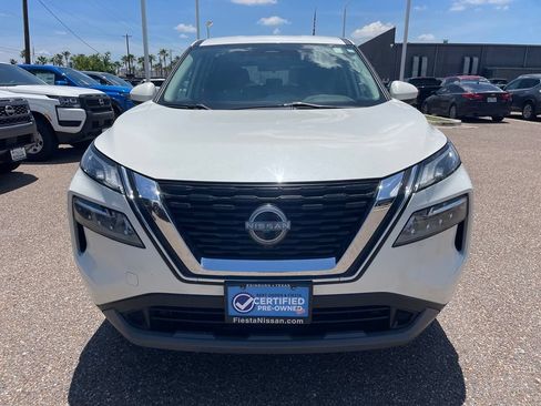 Certified 2023 Nissan Rogue SV FWD image 2