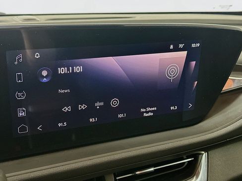 Used 2025 Buick Envista Preferred image 19