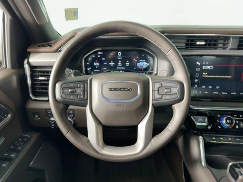 Used 2024 GMC Sierra 1500 Denali w/ Denali Reserve Package image 23