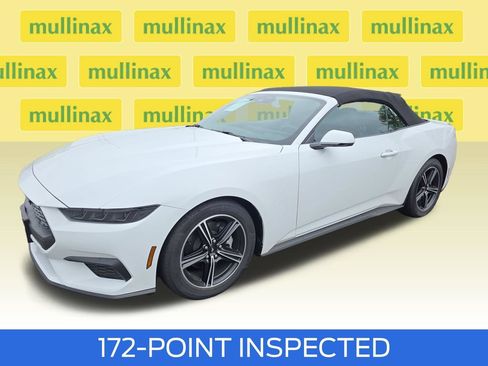 Used 2025 Ford Mustang Premium RWD image 15