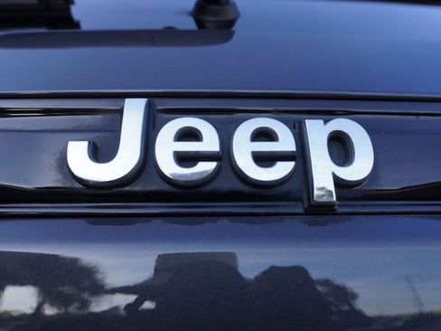 Used 2022 Jeep Grand Cherokee Overland image 32