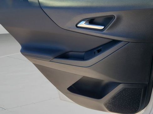 New 2026 Chevrolet Equinox LT w/ Safety and Technology Package FWD image 14