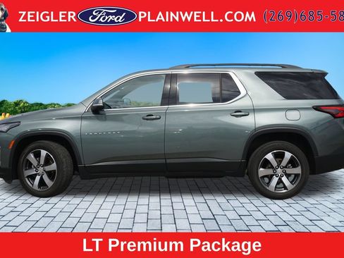 Used 2023 Chevrolet Traverse LT w/ LT Premium Package AWD/4WD image 2