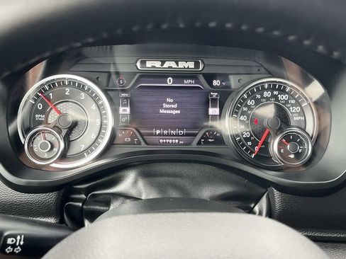 Used 2023 RAM 1500 4x4 Crew Cab image 38