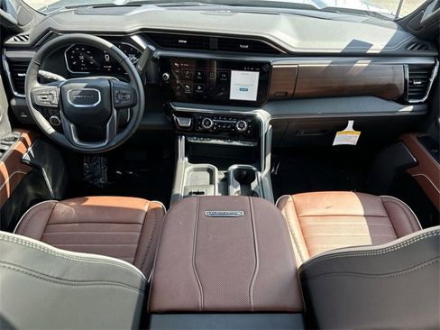 New 2026 GMC Sierra 2500 Denali Ultimate w/ Max Trailering Package image 8