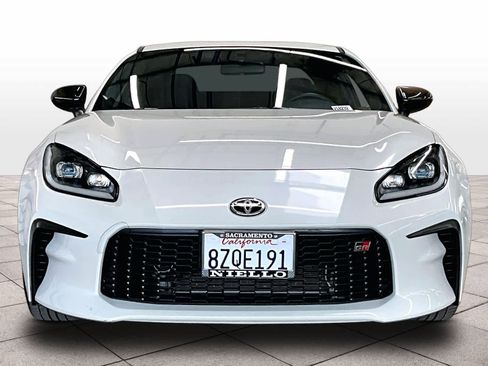 Used 2022 Toyota GR86 w/ ALL Weather Mat Package (TMS) image 3