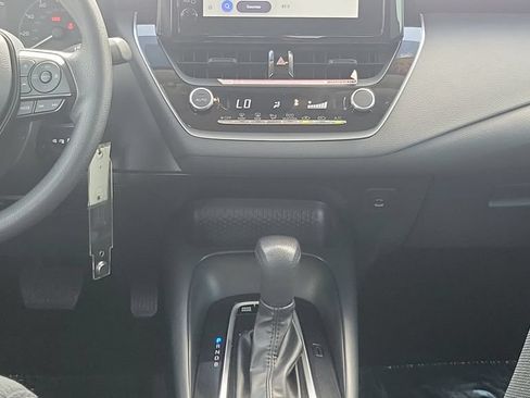 Used 2025 Toyota Corolla LE FWD image 14