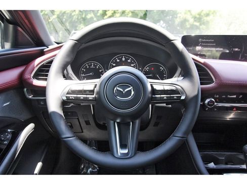 New 2026 MAZDA MAZDA3 Hatchback w/Premium Plus Pkg AWD/4WD image 11