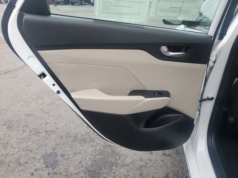 Used 2022 Hyundai Accent SE image 25