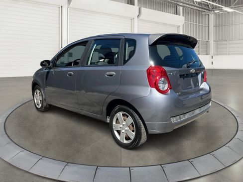 Used 2011 Chevrolet Aveo5 LT w/ Power and Convenience Package FWD image 5