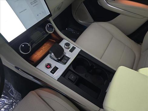 New 2026 Jaguar F-PACE R-Dynamic S image 21