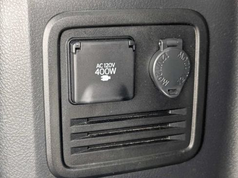 Used 2023 Toyota 4Runner Limited AWD/4WD image 13