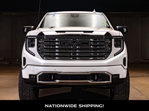 Used 2024 GMC Sierra 1500 Denali w/ Denali Reserve Package AWD/4WD image 4