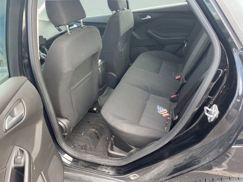 Used 2017 Ford Focus SE image 14