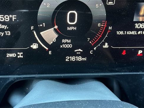 Used 2025 GMC Yukon Denali image 28