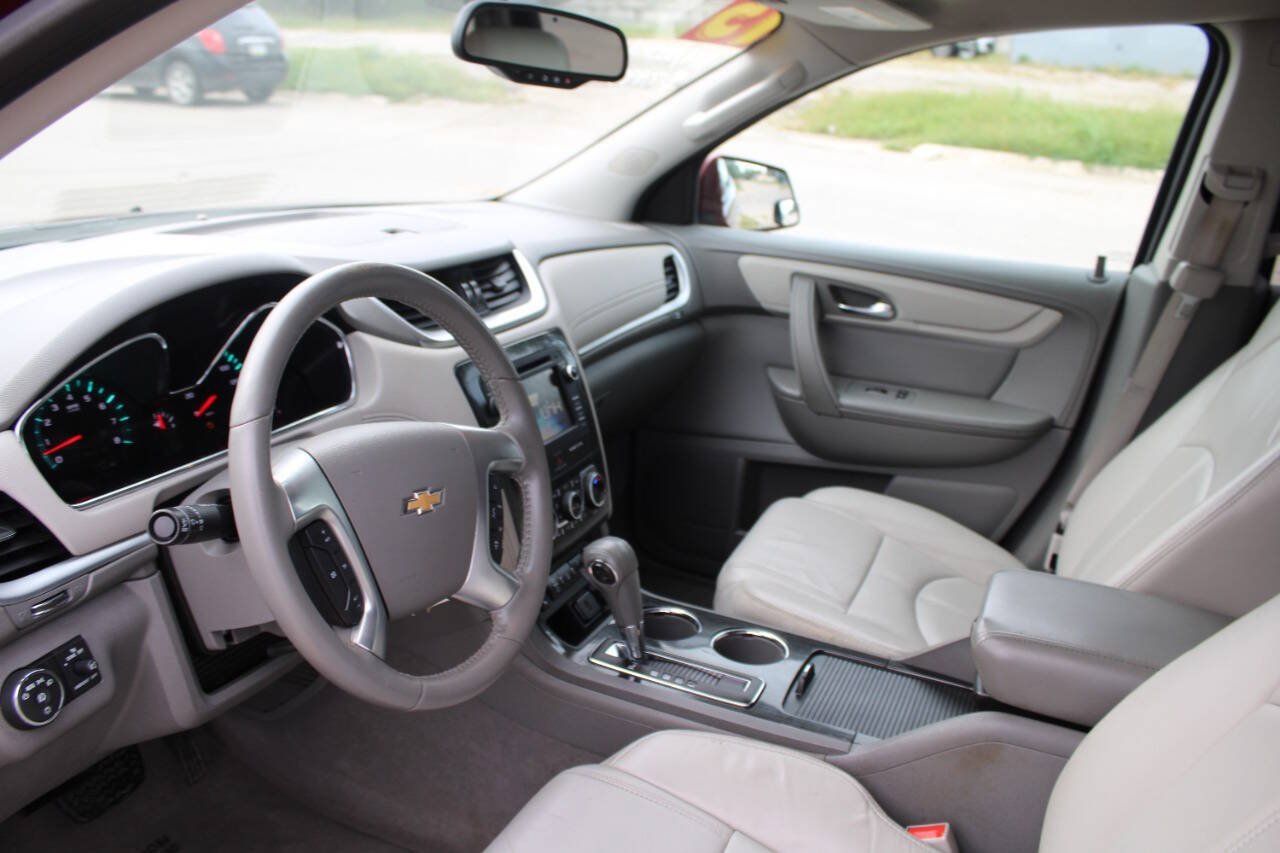 Used 2015 Chevrolet Traverse LT AWD/4WD image 21