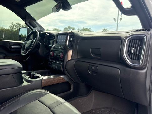 Used 2023 Chevrolet Silverado 2500 High Country w/ LPO, Hitch Package AWD/4WD image 10