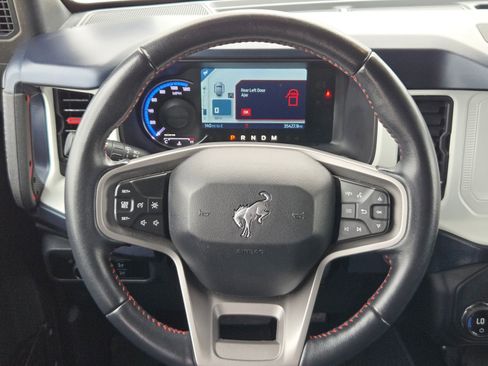 Used 2023 Ford Bronco Heritage Edition image 20