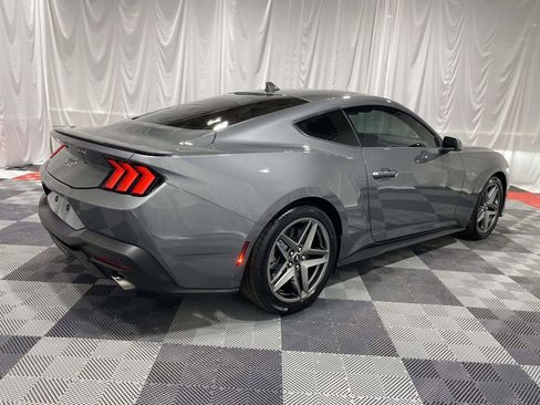 Used 2025 Ford Mustang GT Premium RWD image 4