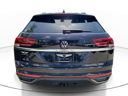 Used 2023 Volkswagen Atlas Cross Sport SE w/ Black Wheel Package