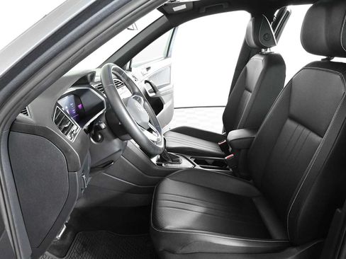 Certified 2023 Volkswagen Tiguan SE R-Line FWD image 19