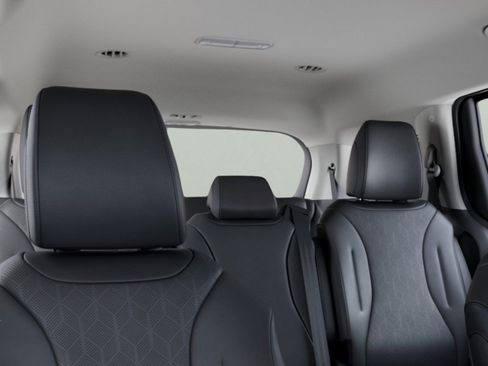 New 2026 Kia Carnival FWD image 23