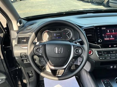 Used 2023 Honda Ridgeline Sport image 32