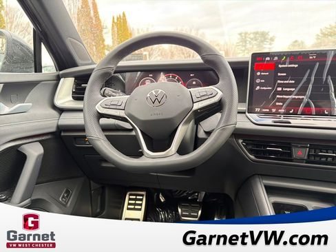 New 2026 Volkswagen Tiguan SE R-Line image 13