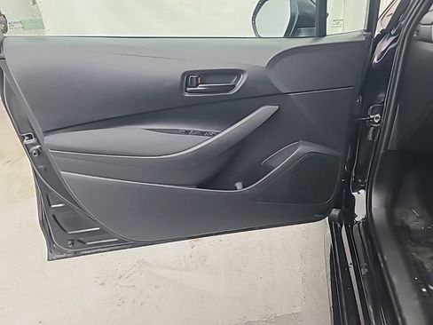 Used 2025 Toyota Corolla LE image 24